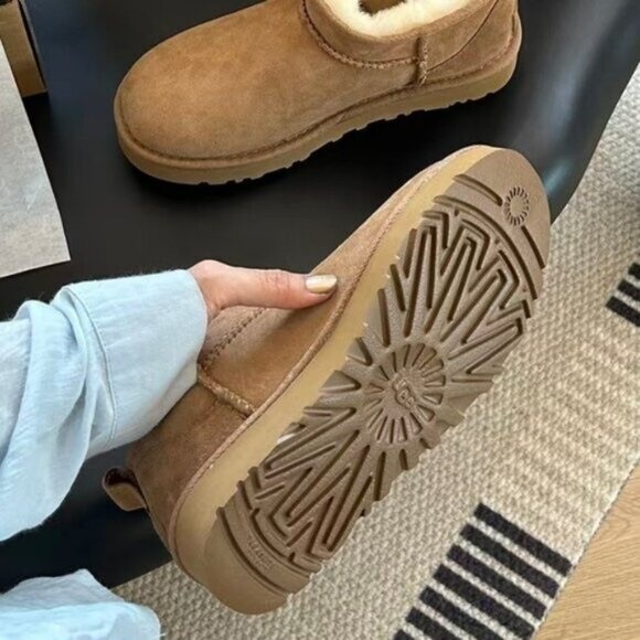 UGG Women's Classic Ultra Mini Boots - Picture 3 of 5
